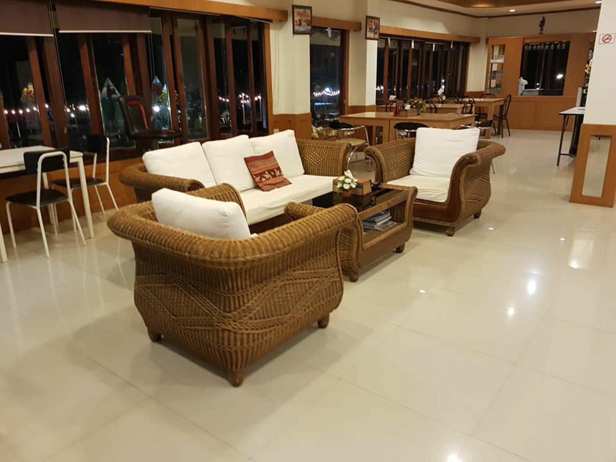Phurua Mantra Hotel Екстериор снимка